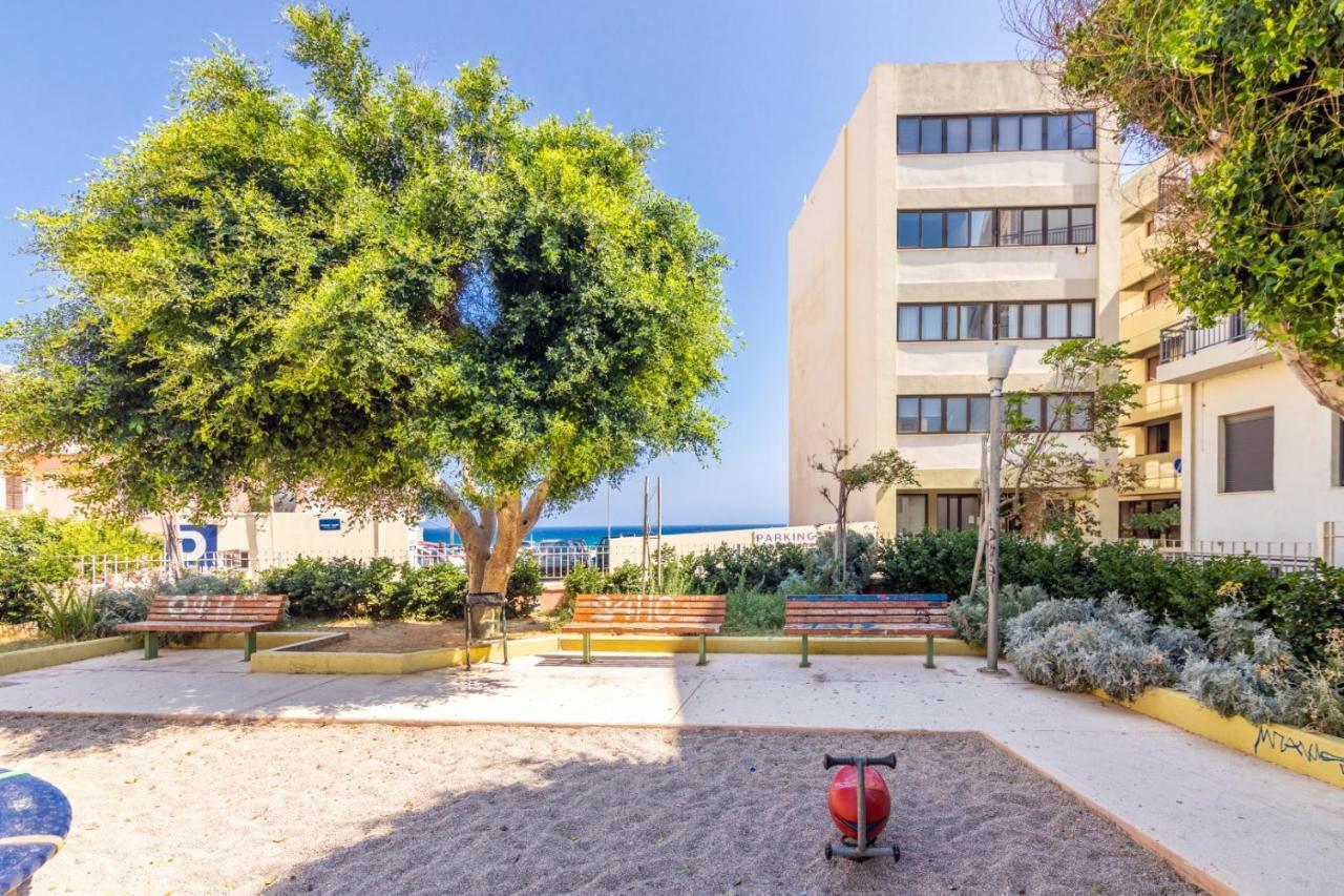 Ferienwohnung City Center With Free Parking And Port Side View Iraklio Exterior foto