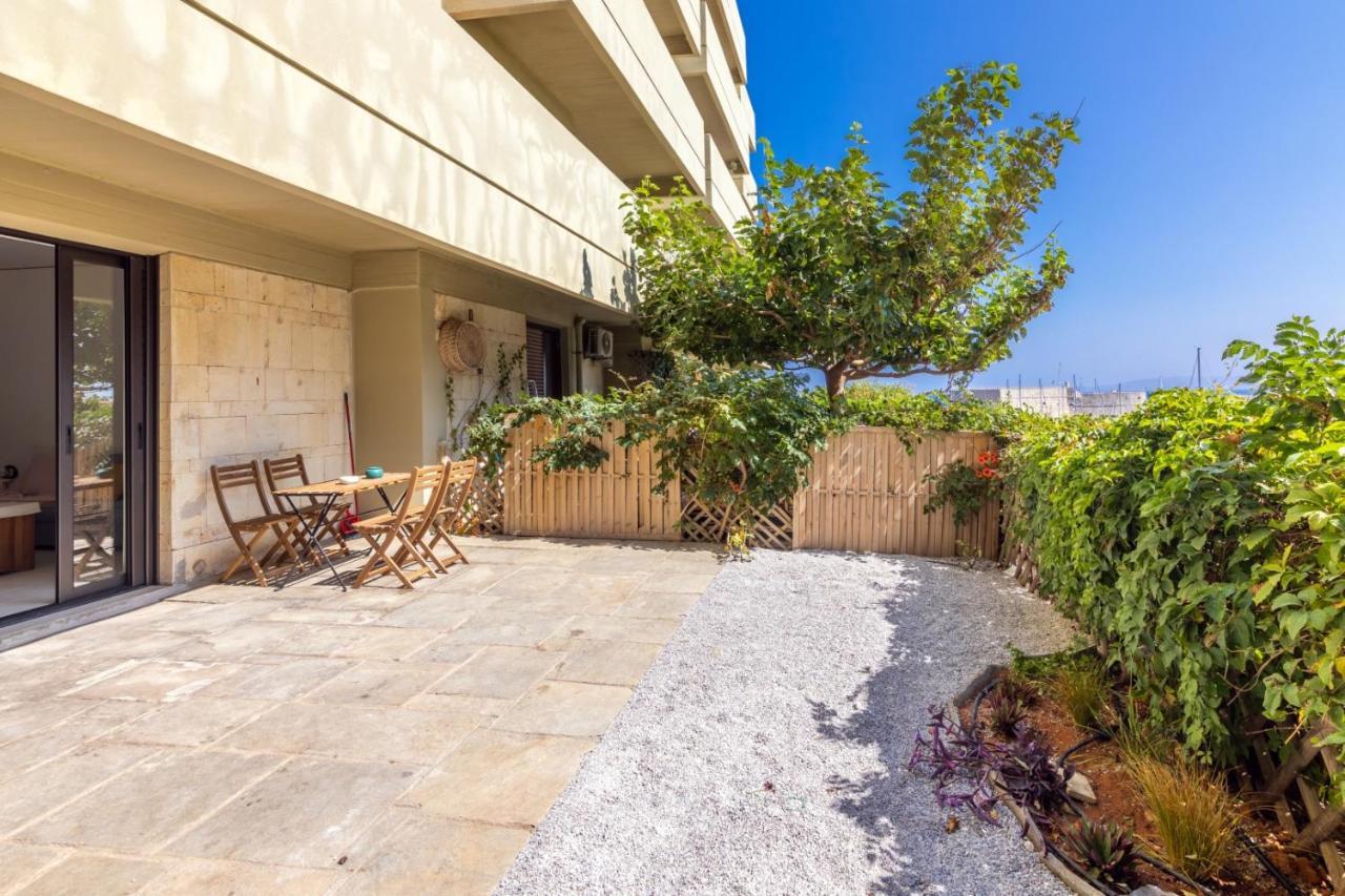 Ferienwohnung City Center With Free Parking And Port Side View Iraklio Exterior foto